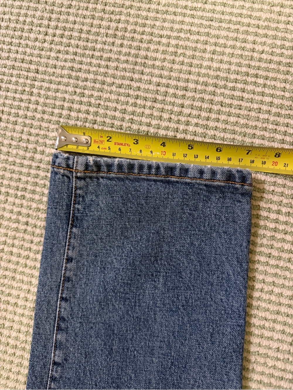 KHAITE Light Blue High-Rise Cropped Jeans - Picture 10 of 10